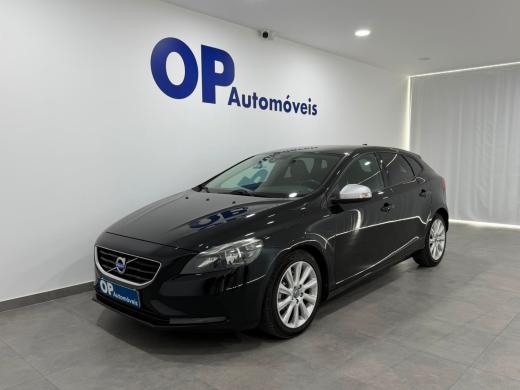 volvo-v40-2013-diesel-1560cc