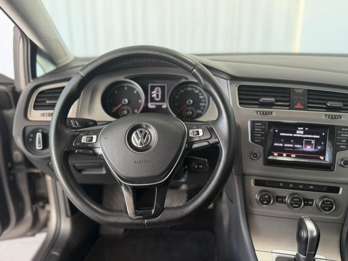 volkswagen-golf-2015-diesel-1598cc