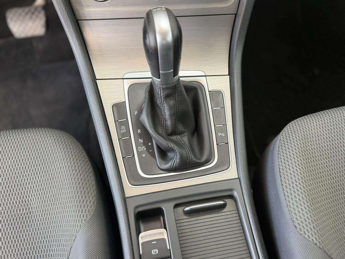 volkswagen-golf-2015-diesel-1598cc