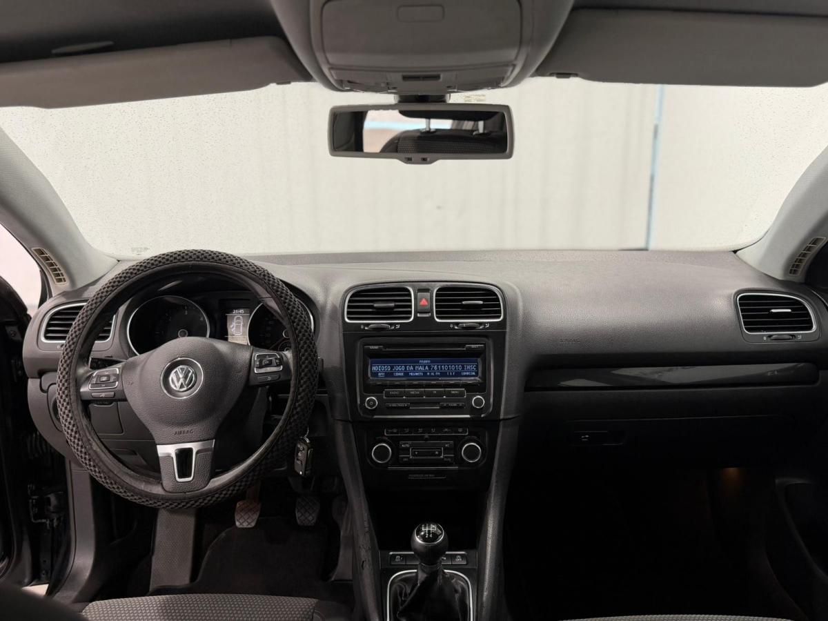 volkswagen-golf-variant-2012-diesel-1598cc