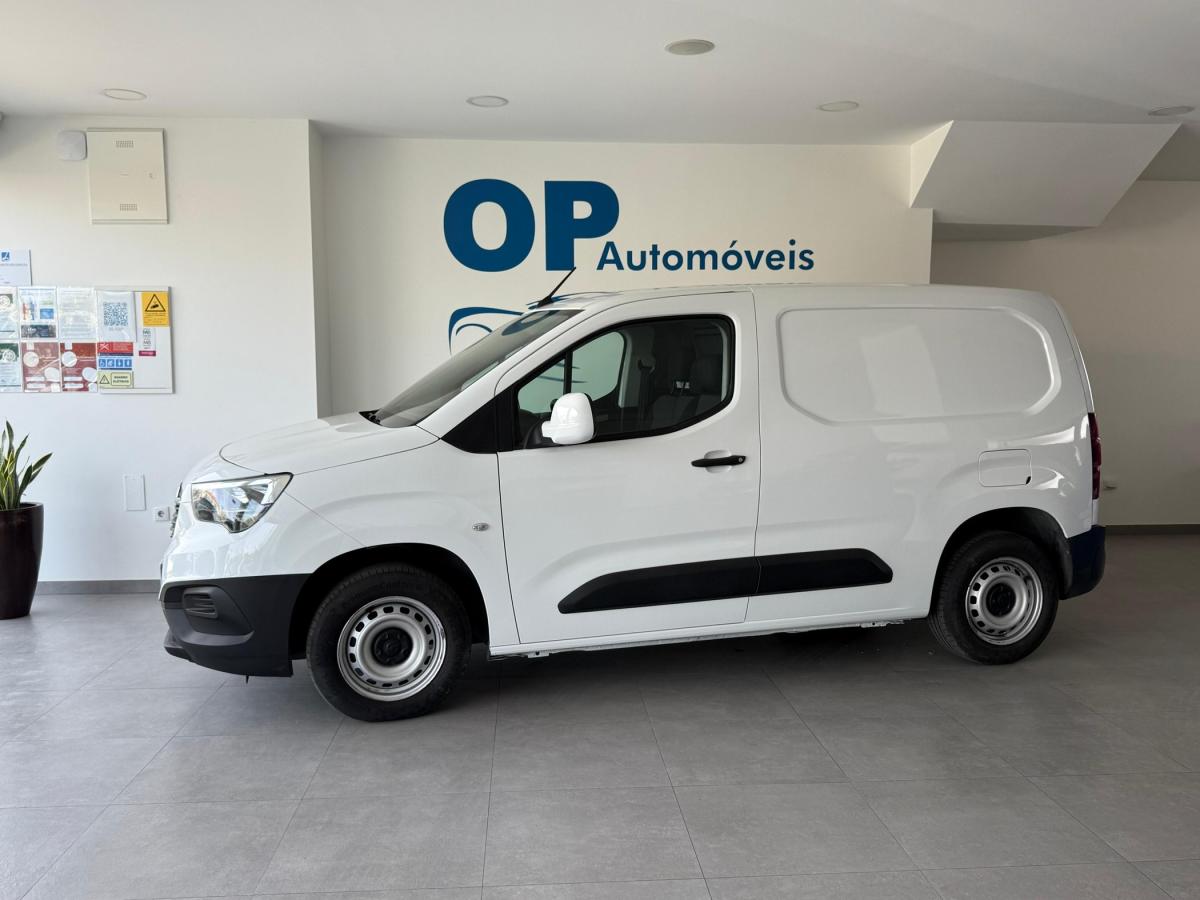 opel-combo-2022-diesel-1499cc