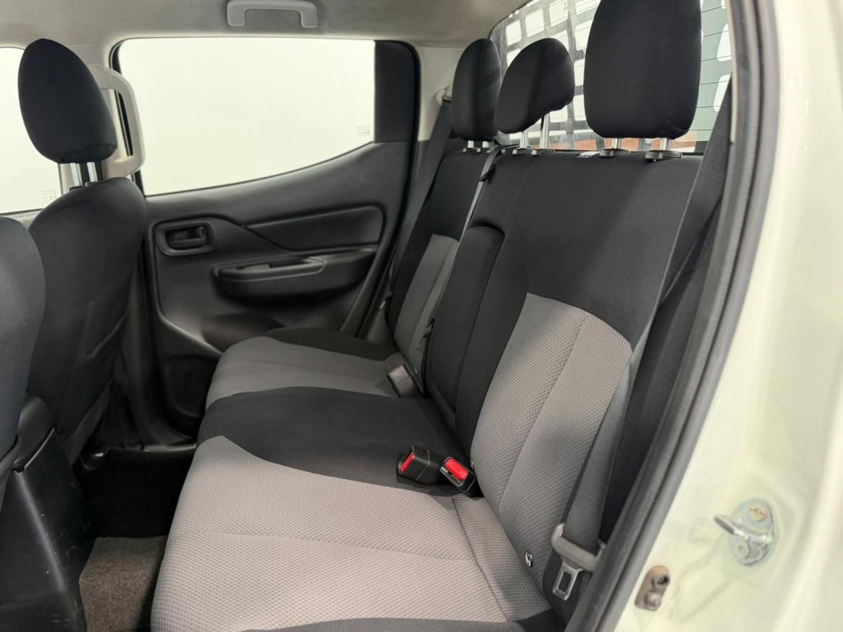 mitsubishi-l200-2022-diesel-2268cc