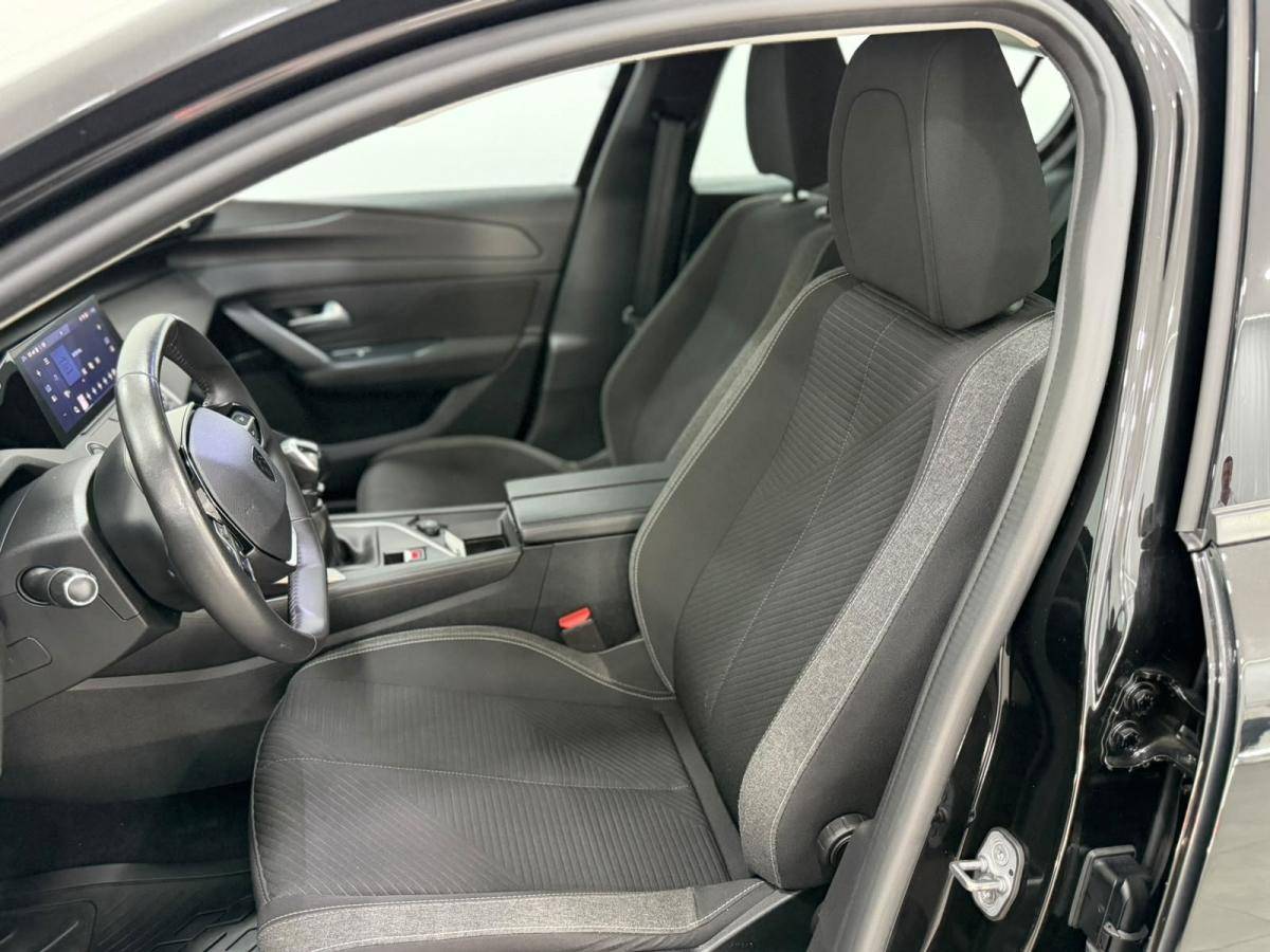 peugeot-308-2023-gasolina-1199cc