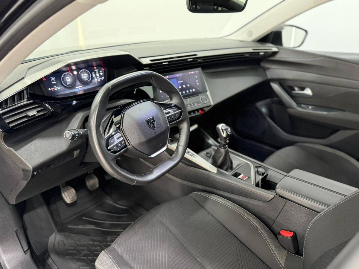 peugeot-308-2023-gasolina-1199cc