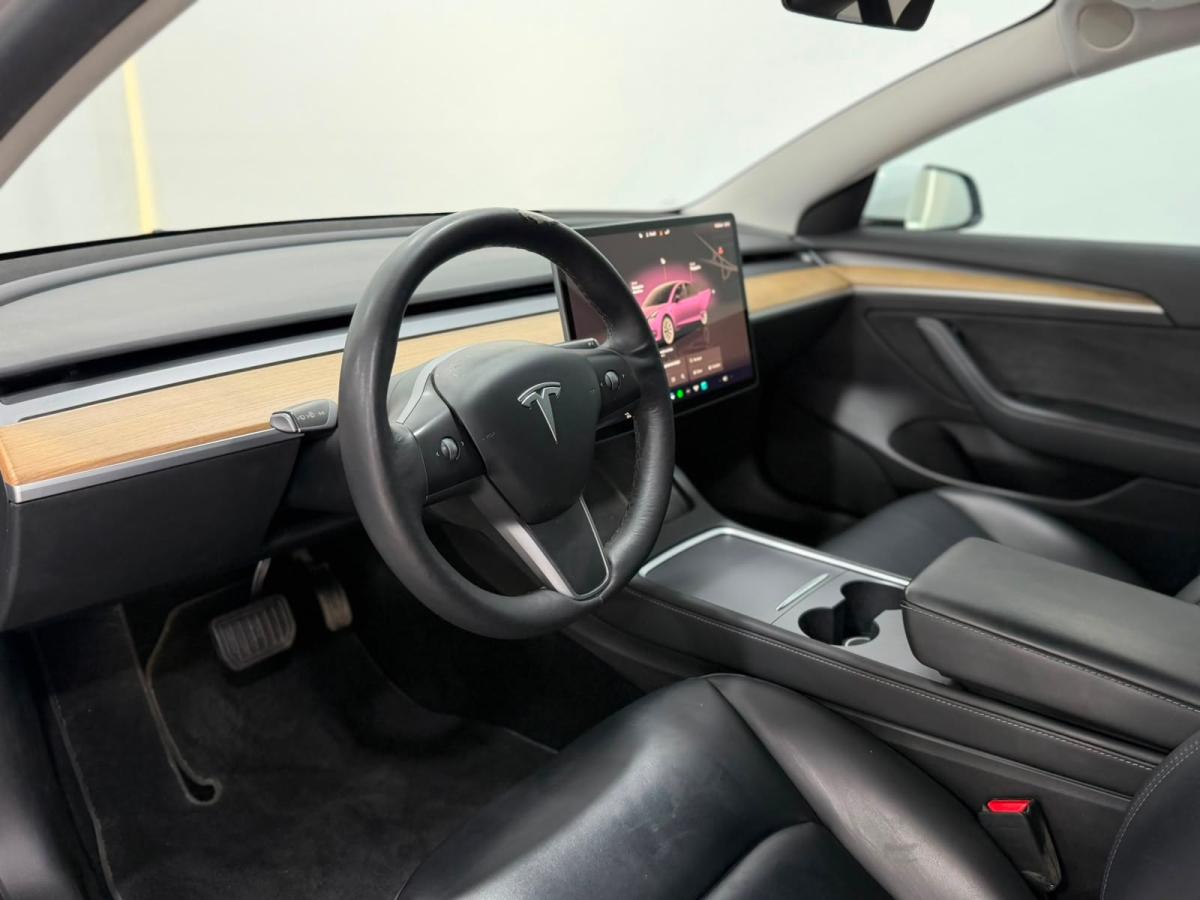tesla-model-3-2022-eletrico-500cc