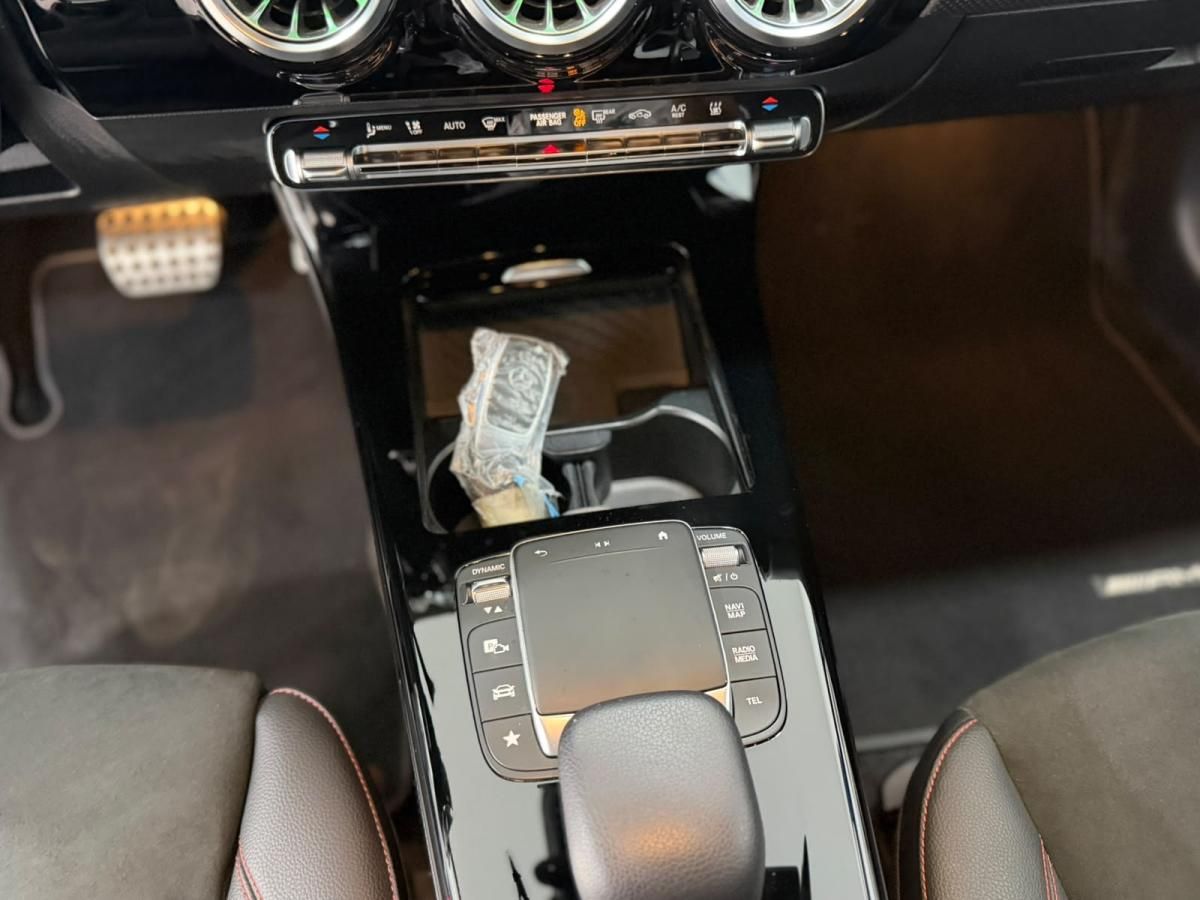 mercedes-benz-cla-2023-hibrido-a-gasolina-1332cc