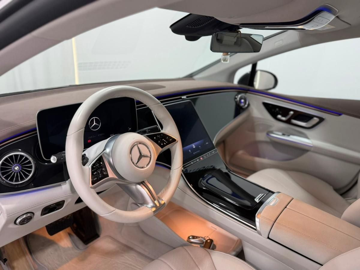 mercedes-benz-eqe-2023-eletrico-500cc