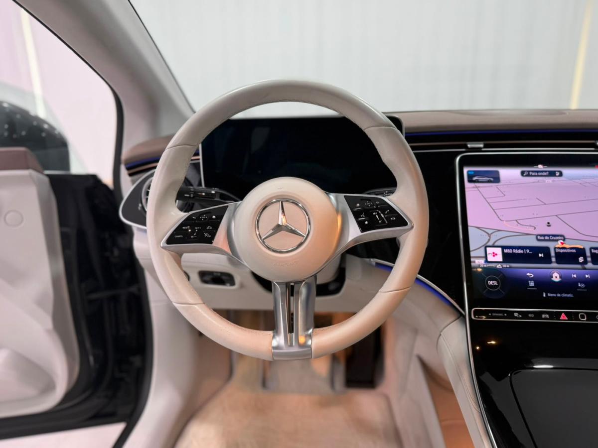 mercedes-benz-eqe-2023-eletrico-500cc