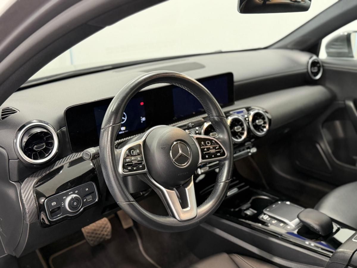 mercedes-benz-classe-a-2021-hibrido-a-gasolina-1332cc
