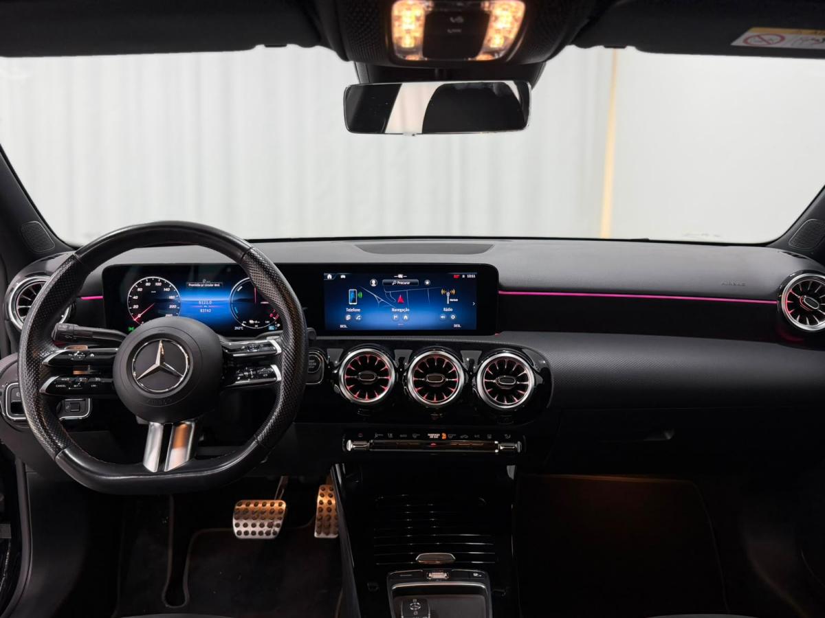 mercedes-benz-classe-a-2023-hibrido-a-gasolina-1332cc