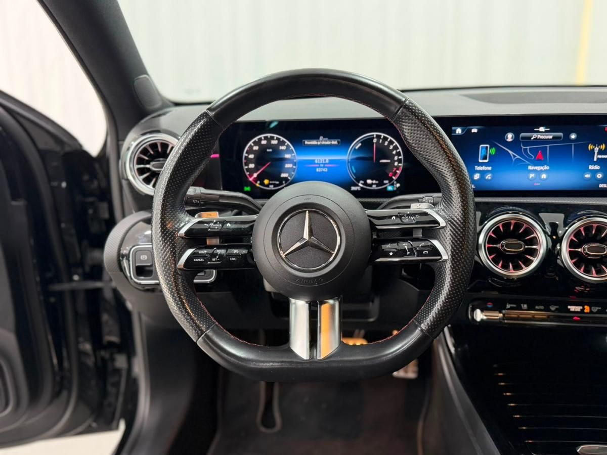 mercedes-benz-classe-a-2023-hibrido-a-gasolina-1332cc