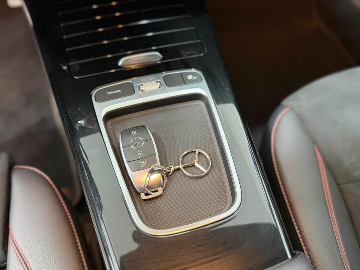 mercedes-benz-classe-a-2023-hibrido-a-gasolina-1332cc