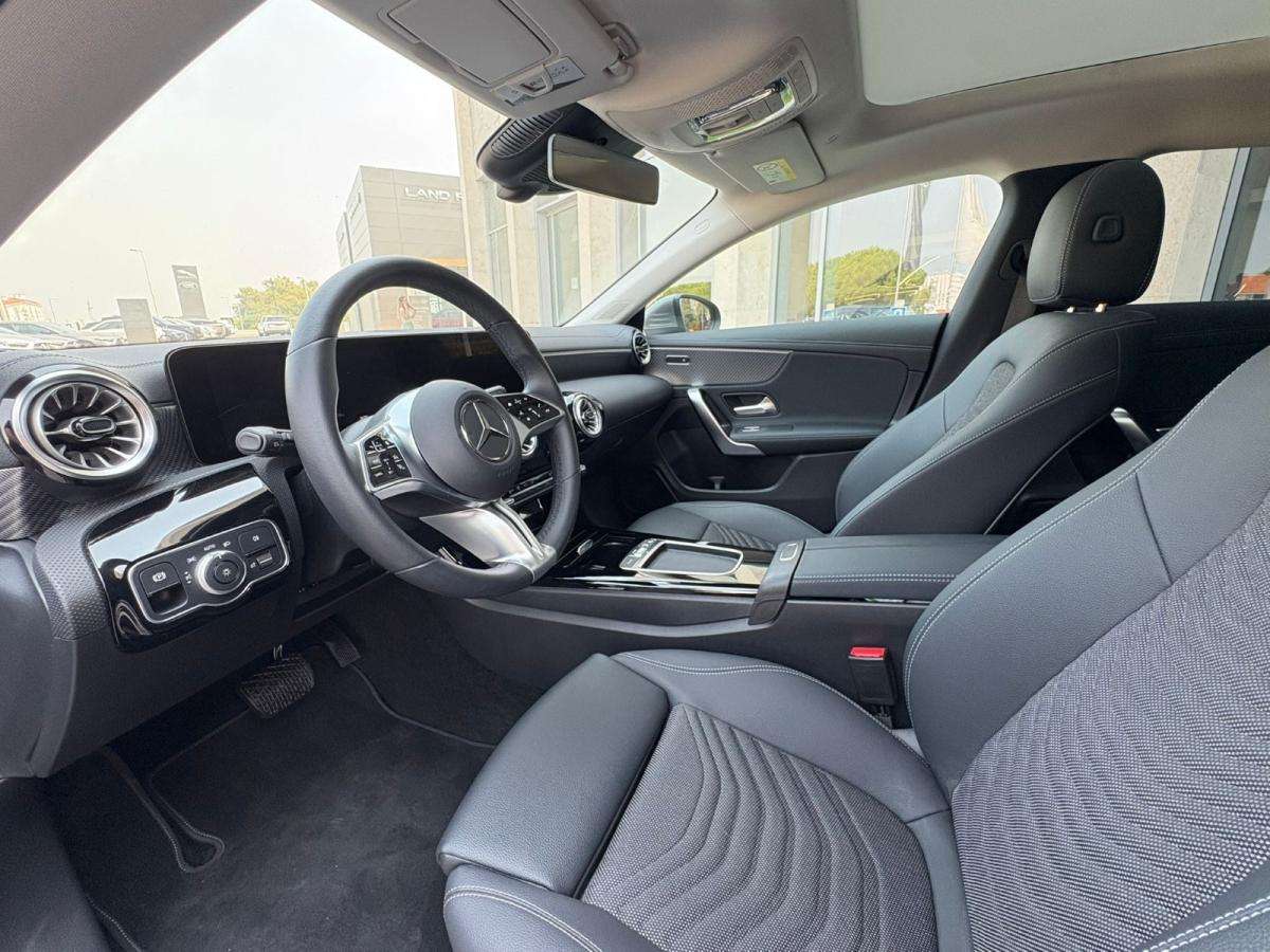 mercedes-benz-cla-2025-hibrido-a-gasolina-1332cc