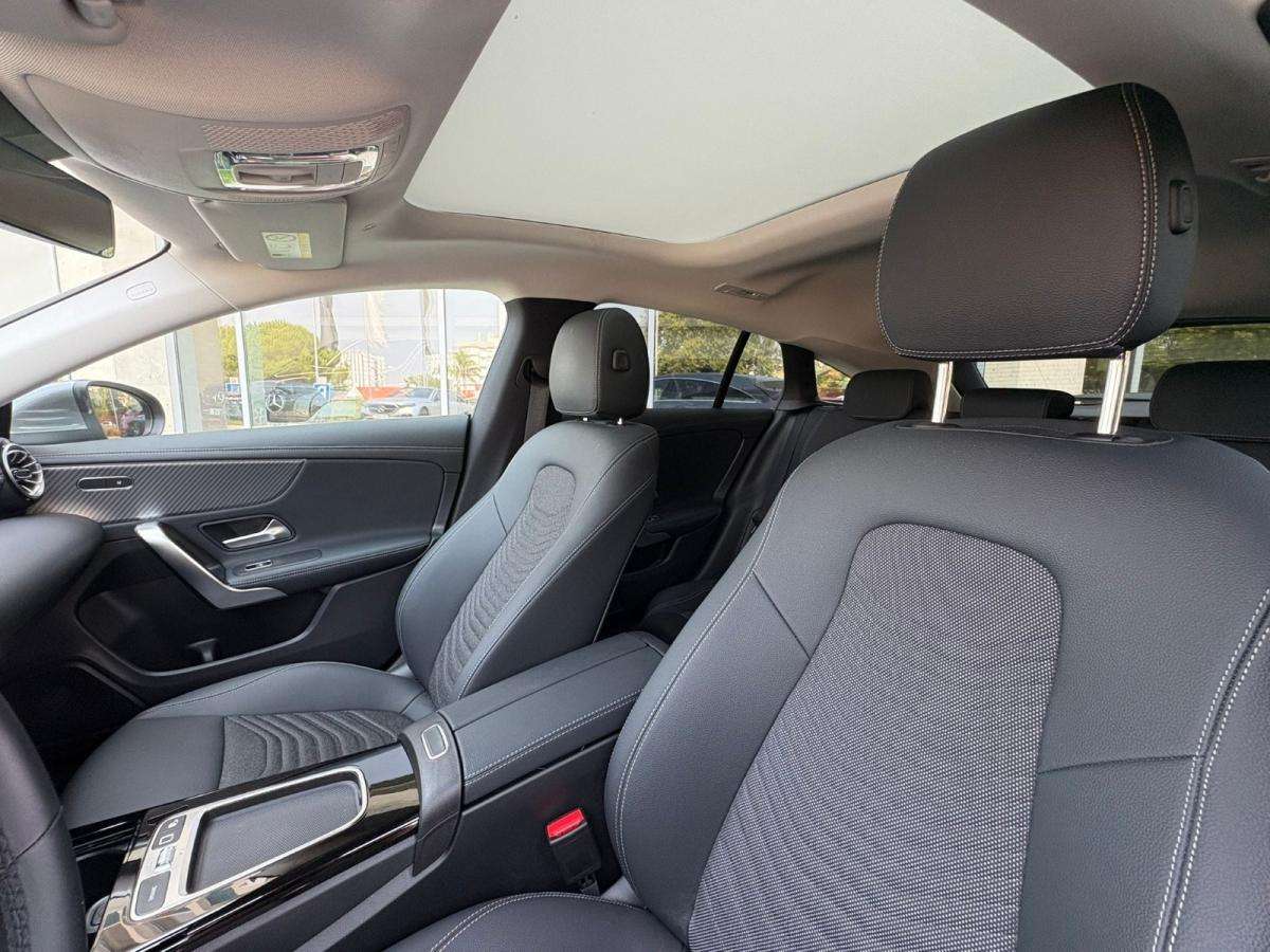 mercedes-benz-cla-2025-hibrido-a-gasolina-1332cc
