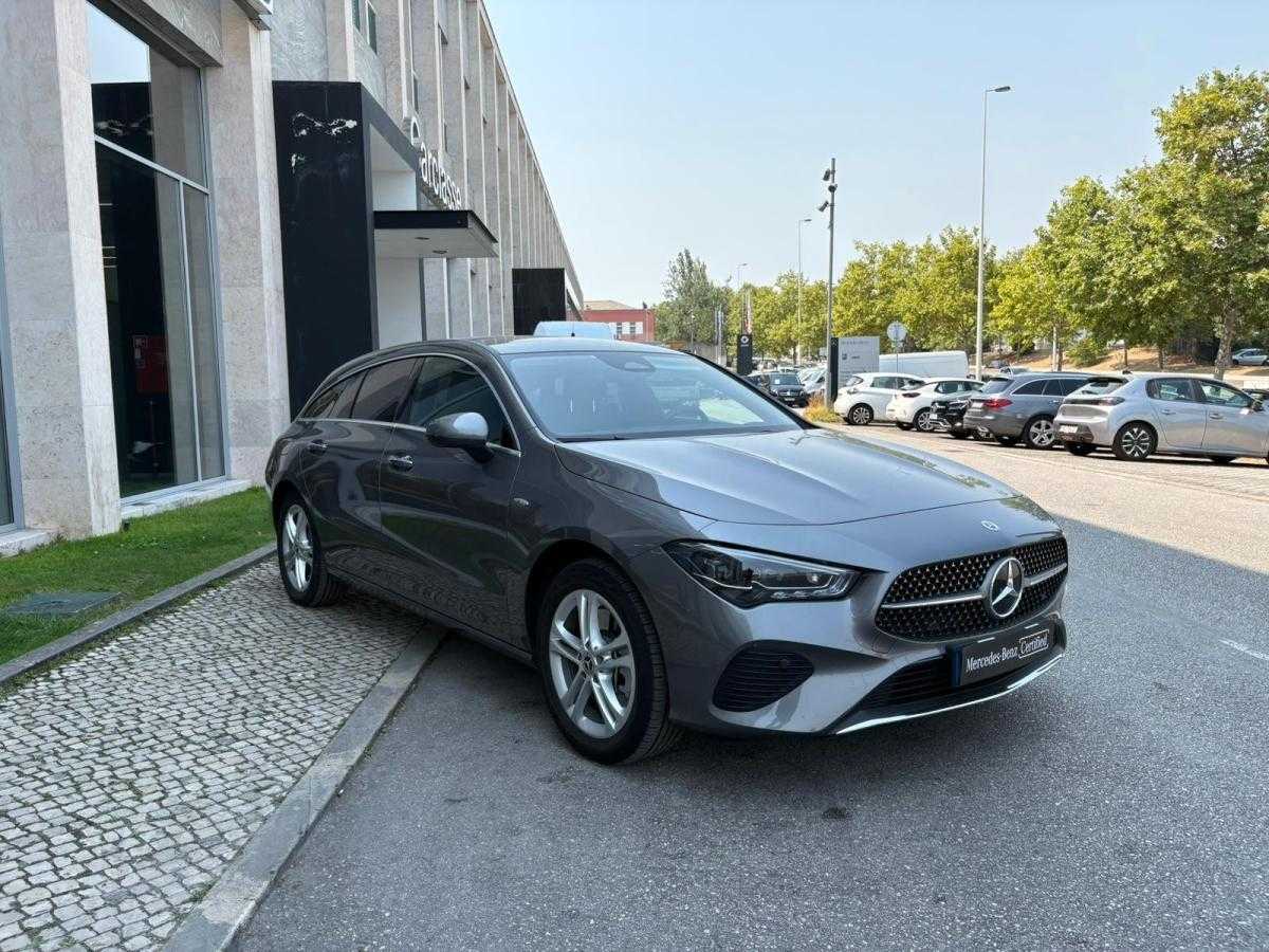 mercedes-benz-cla-2025-hibrido-a-gasolina-1332cc