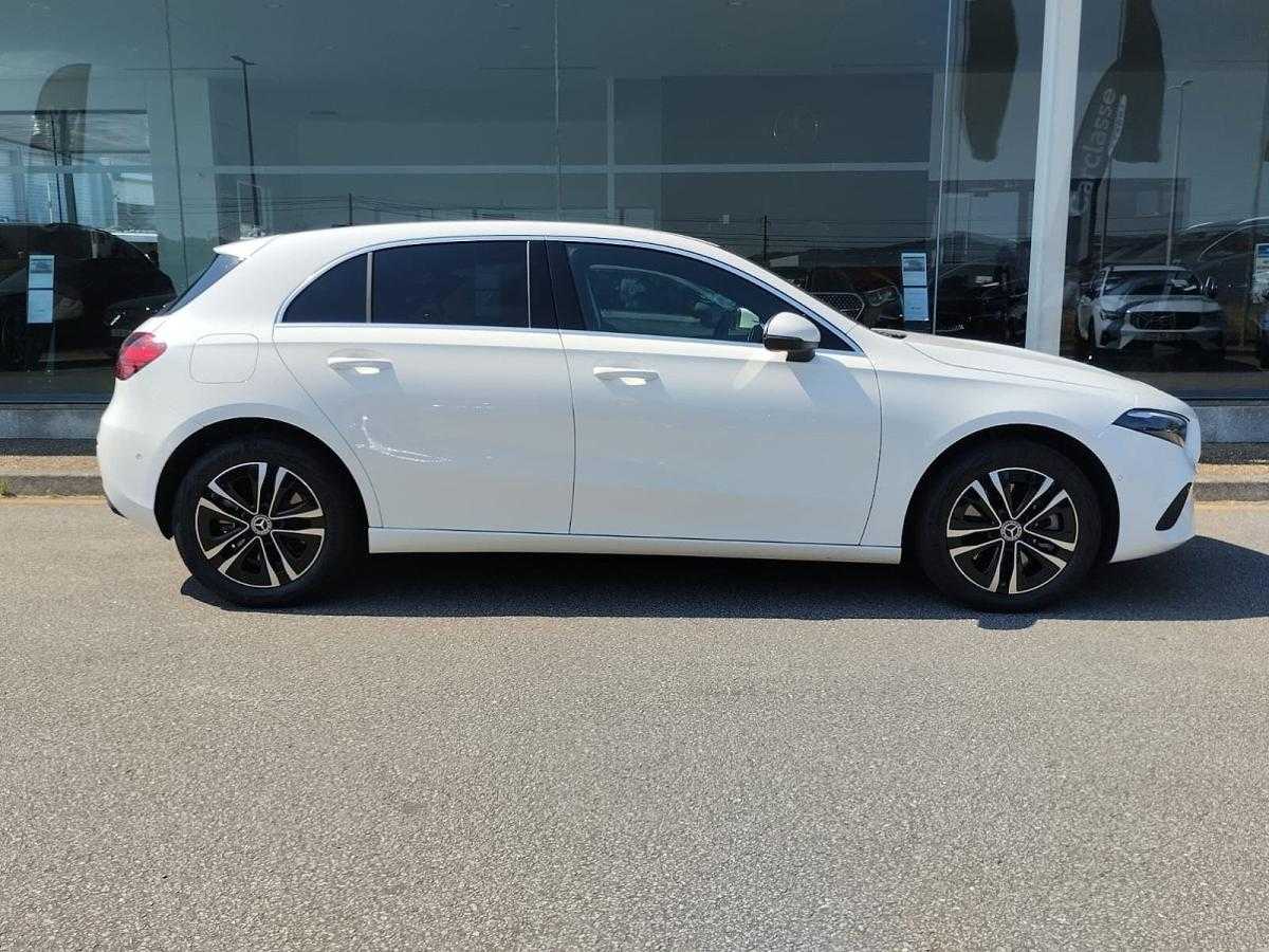 mercedes-benz-classe-a-2024-hibrido-a-gasolina-1332cc