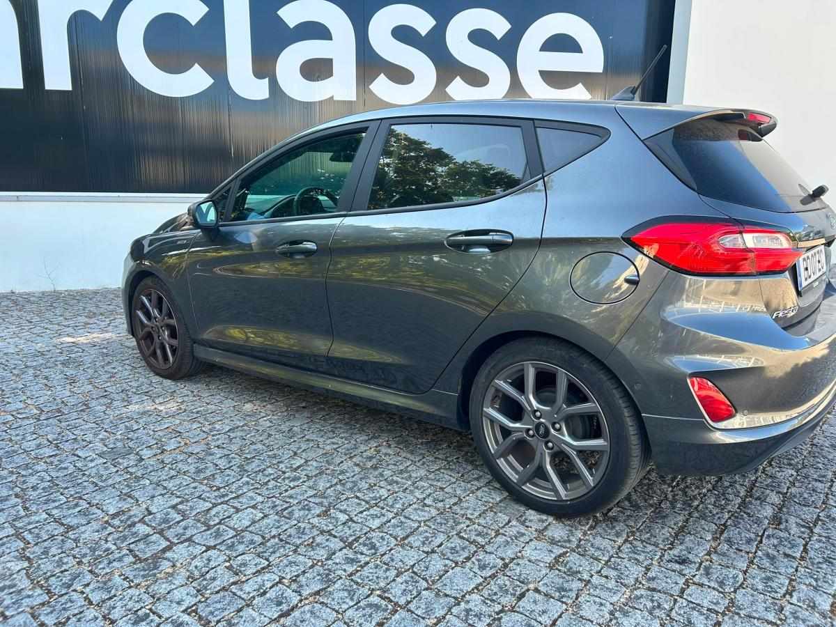 ford-fiesta-2023-gasolina-998cc