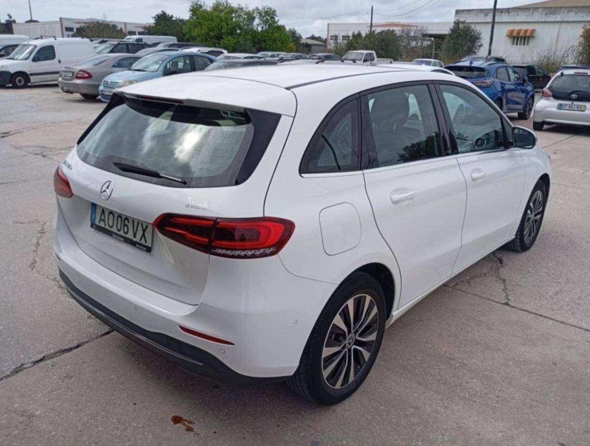 mercedes-benz-classe-b-2022-hibrido-a-gasolina-1332cc