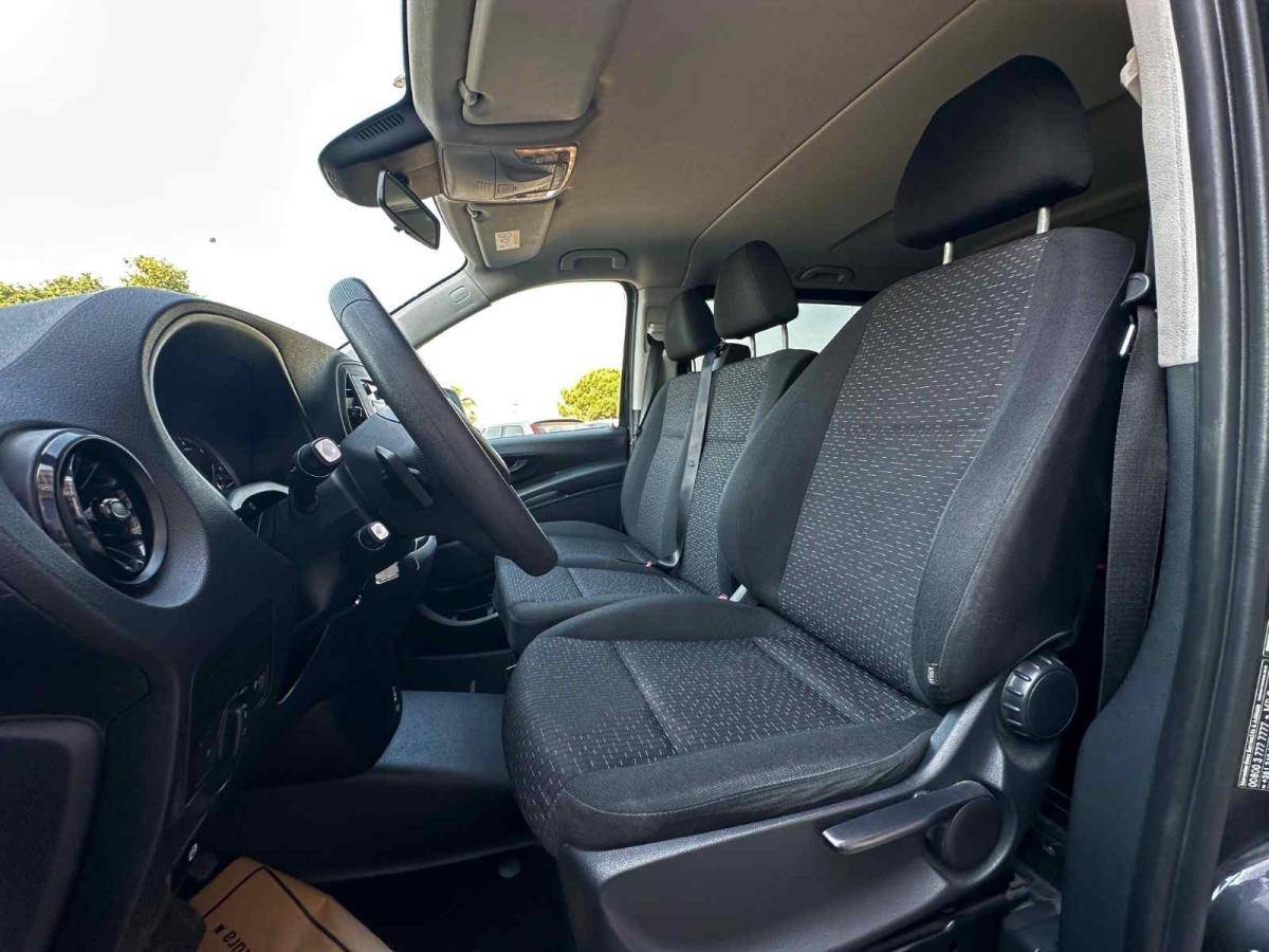 mercedes-benz-vito-2022-diesel-1950cc