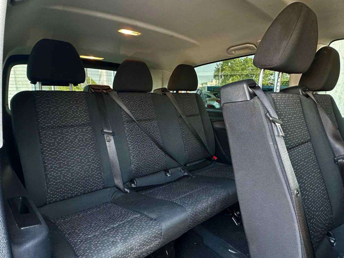 mercedes-benz-vito-2022-diesel-1950cc