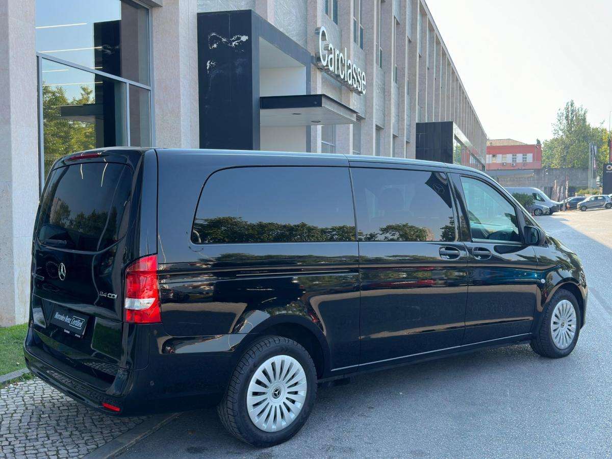 mercedes-benz-vito-2023-diesel-1950cc