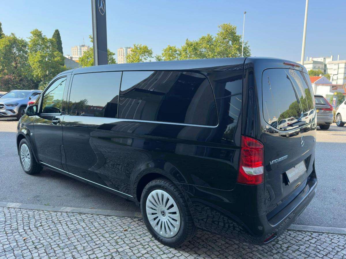 mercedes-benz-vito-2023-diesel-1950cc