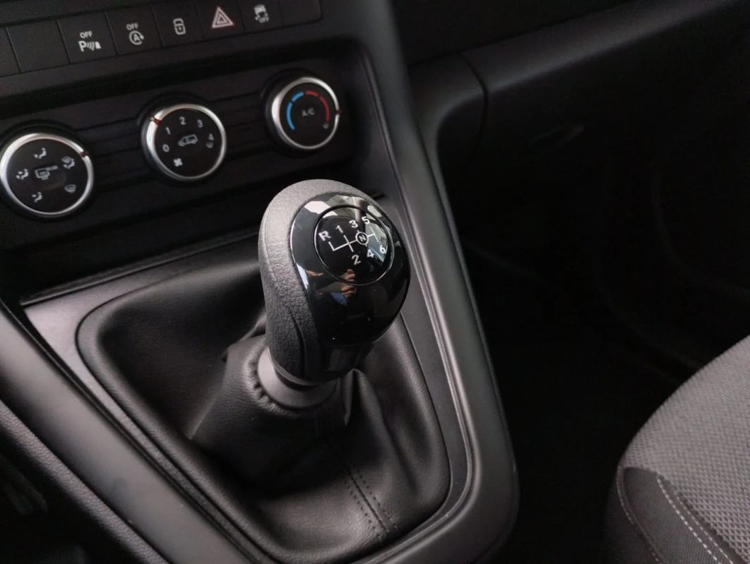 mercedes-benz-citan-2024-diesel-1461cc