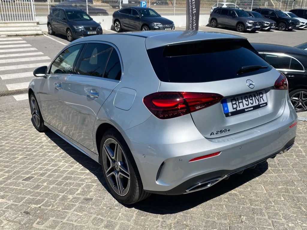 mercedes-benz-classe-a-2024-hibrido-a-gasolina-1332cc