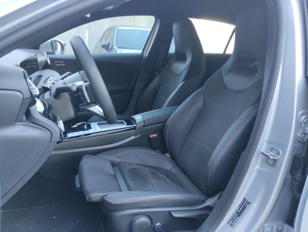 mercedes-benz-classe-a-2024-hibrido-a-gasolina-1332cc