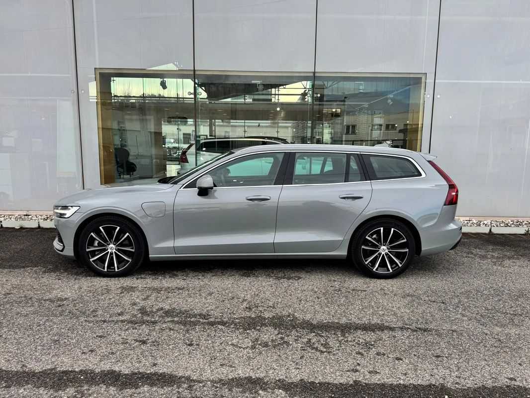volvo-v60-2024-hibrido-a-gasolina-1969cc