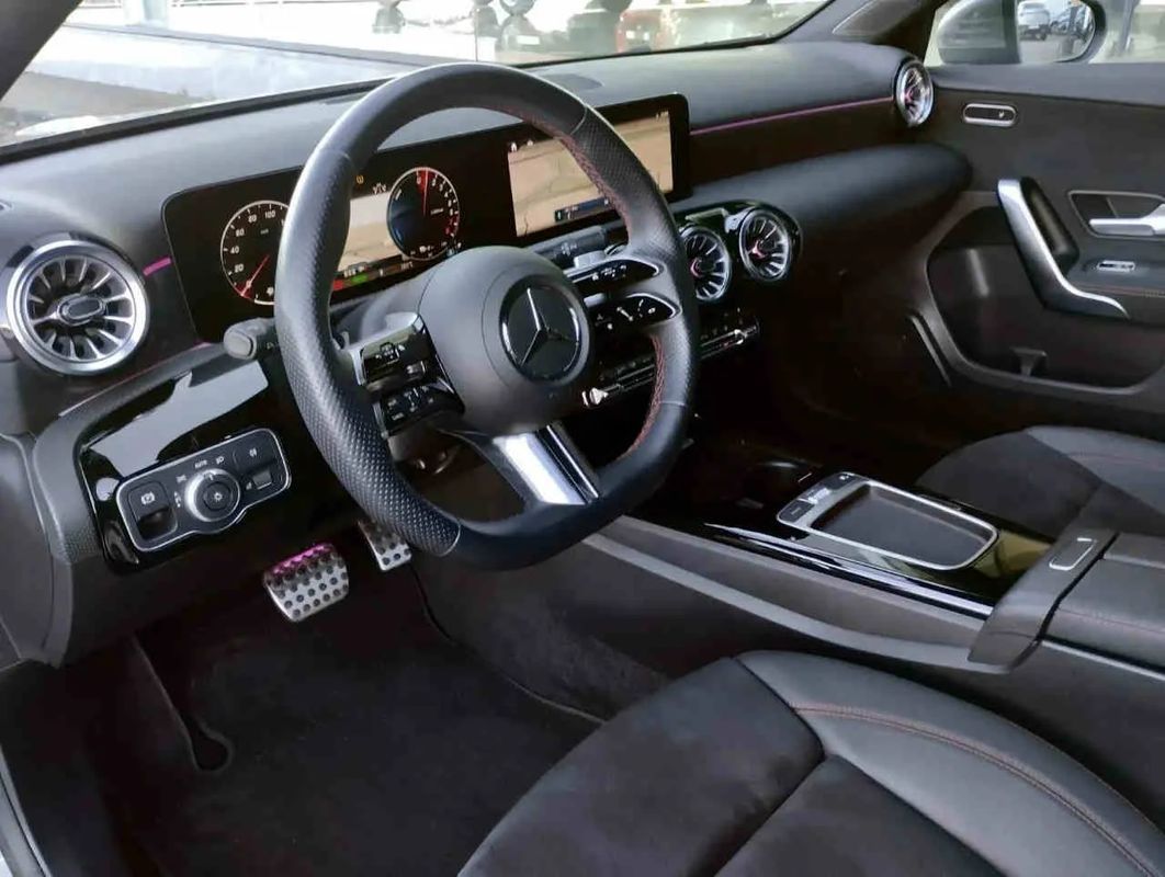 mercedes-benz-classe-a-2023-hibrido-a-gasolina-1332cc