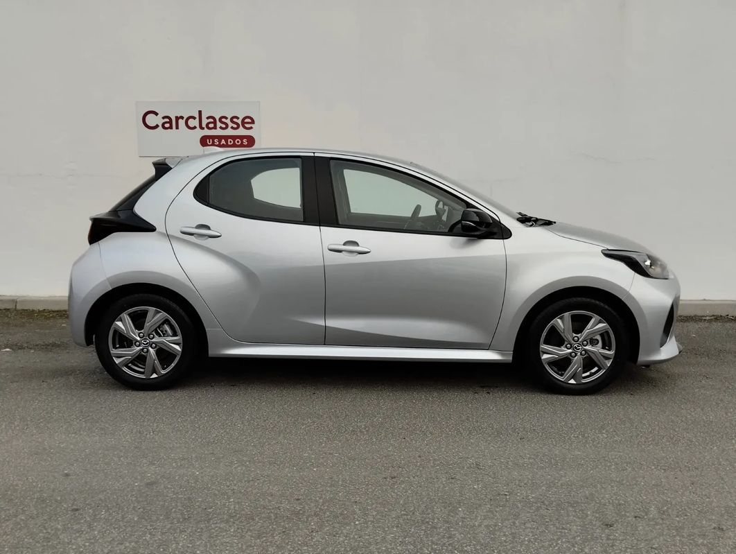 mazda-2-2024-hibrido-a-gasolina-1490cc