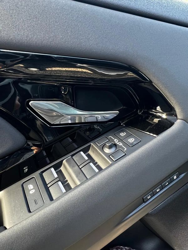 land-rover-range-rover-evoque-2024-hibrido-a-gasolina-1498cc