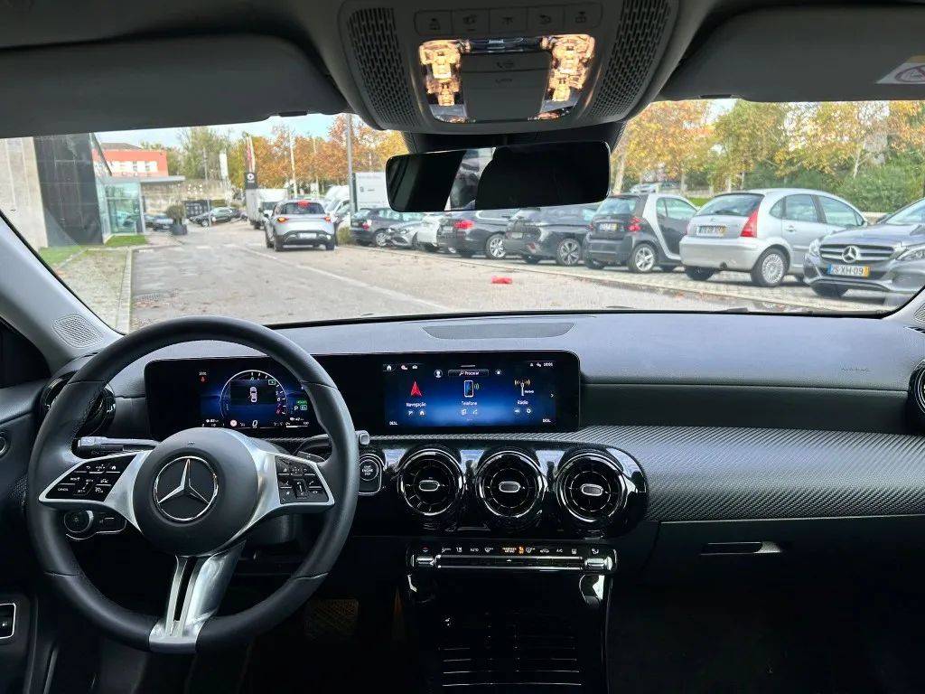 mercedes-benz-classe-a-2024-hibrido-a-gasolina-1332cc
