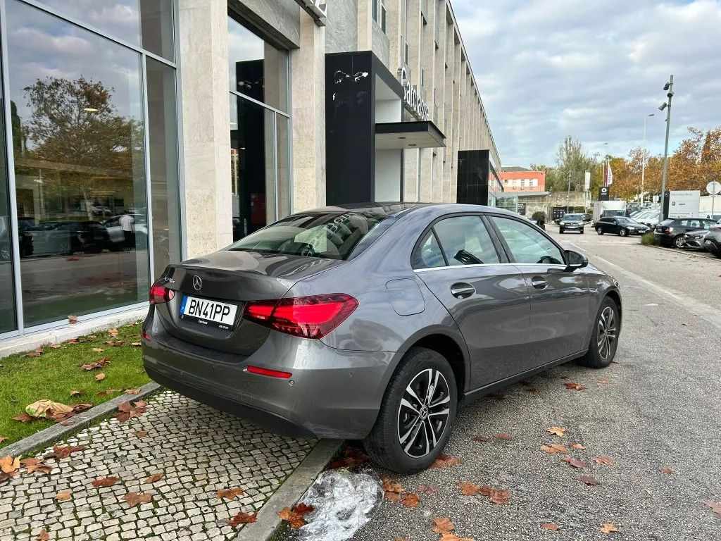 mercedes-benz-classe-a-2024-hibrido-a-gasolina-1332cc