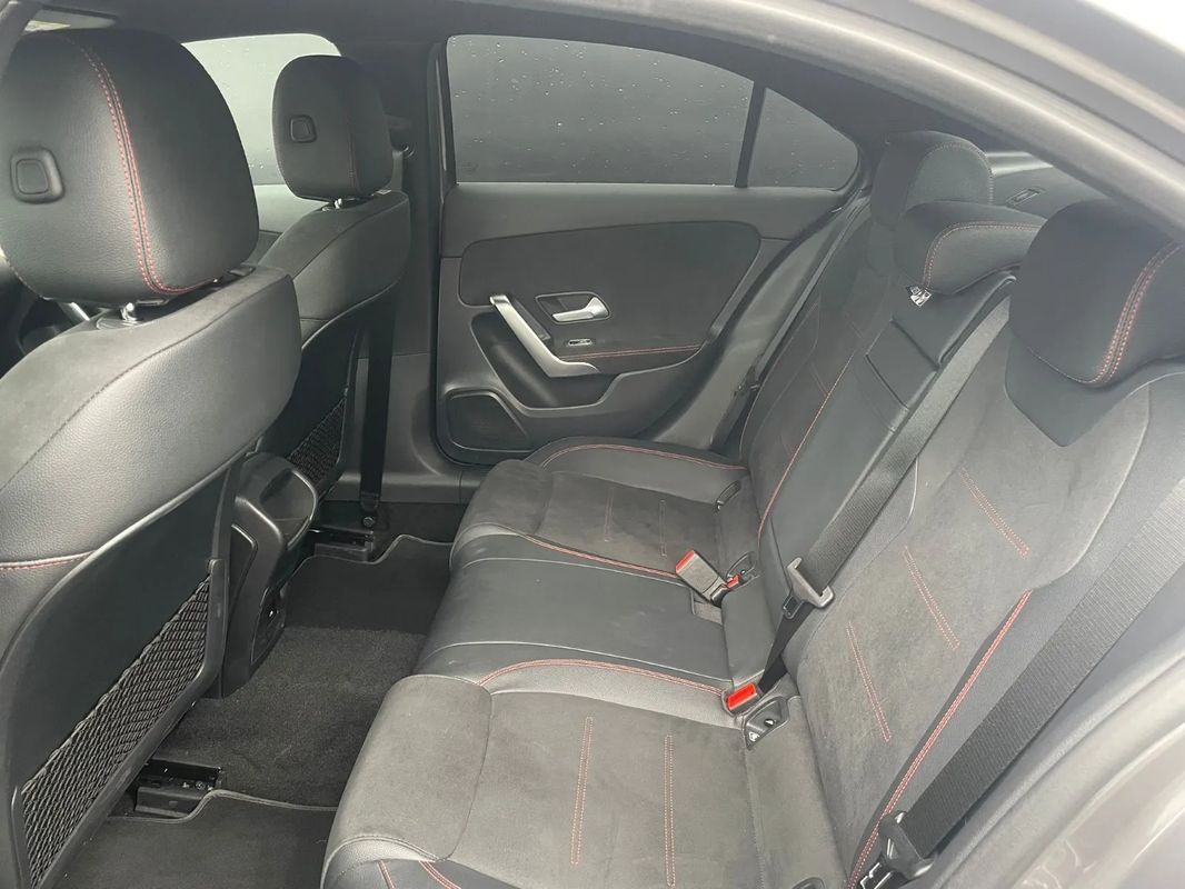 mercedes-benz-classe-a-2024-hibrido-a-gasolina-1332cc