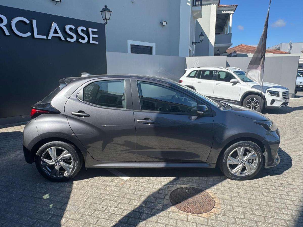 mazda-2-2024-hibrido-a-gasolina-1490cc
