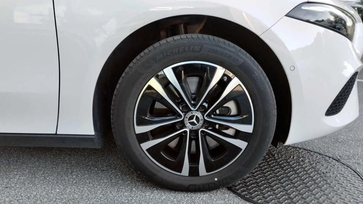 mercedes-benz-classe-a-2023-hibrido-a-gasolina-1332cc