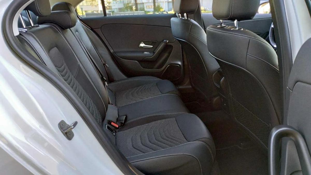 mercedes-benz-classe-a-2023-hibrido-a-gasolina-1332cc