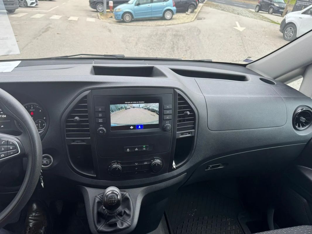 mercedes-benz-vito-2023-diesel-2143cc