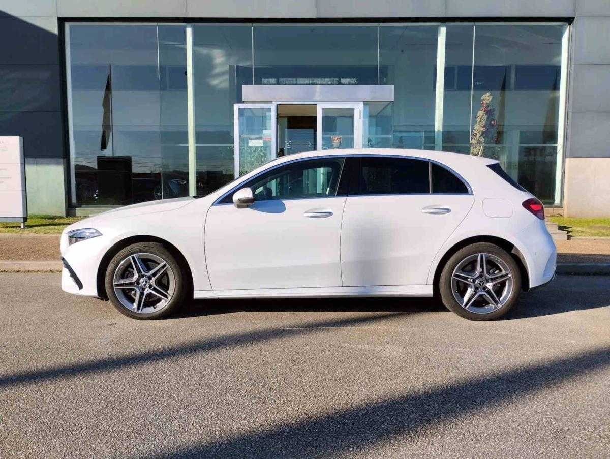 mercedes-benz-classe-a-2023-hibrido-a-gasolina-1332cc