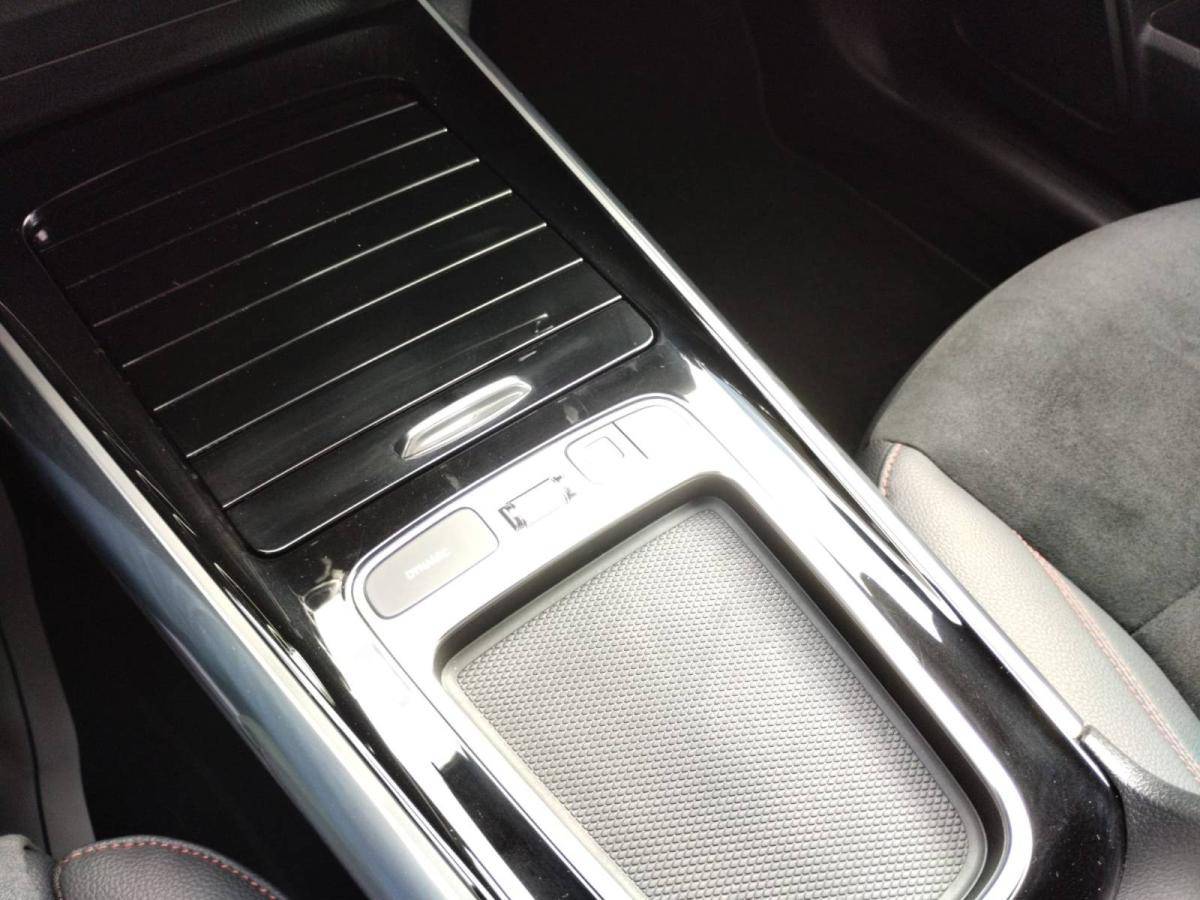 mercedes-benz-gla-2025-hibrido-a-gasolina-1332cc