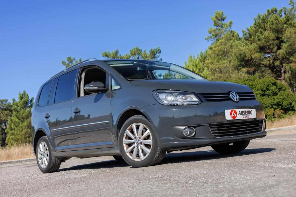 volkswagen-touran-2-0-tdi-2015-diesel-1968cc