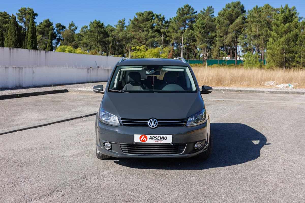volkswagen-touran-2-0-tdi-2015-diesel-1968cc
