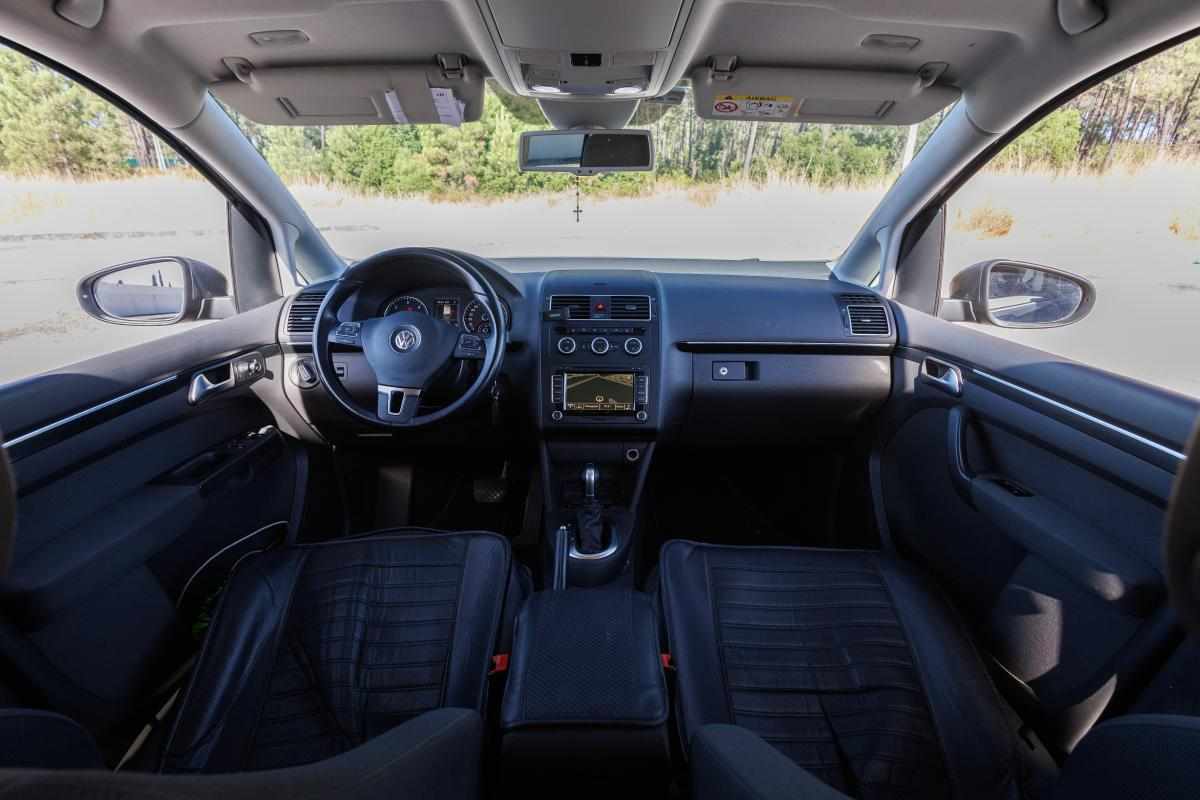 volkswagen-touran-2-0-tdi-2015-diesel-1968cc