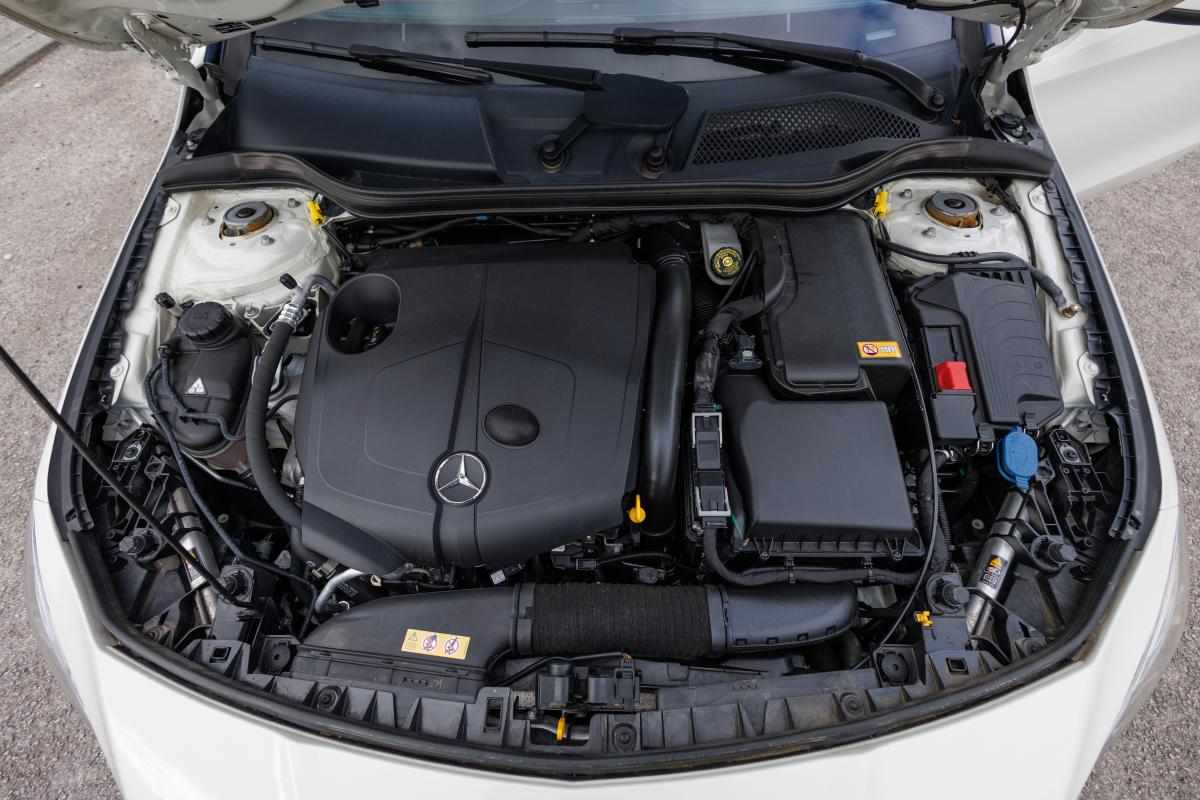 mercedes-benz-cla-220-cdi-2-1-2015-diesel-2143cc