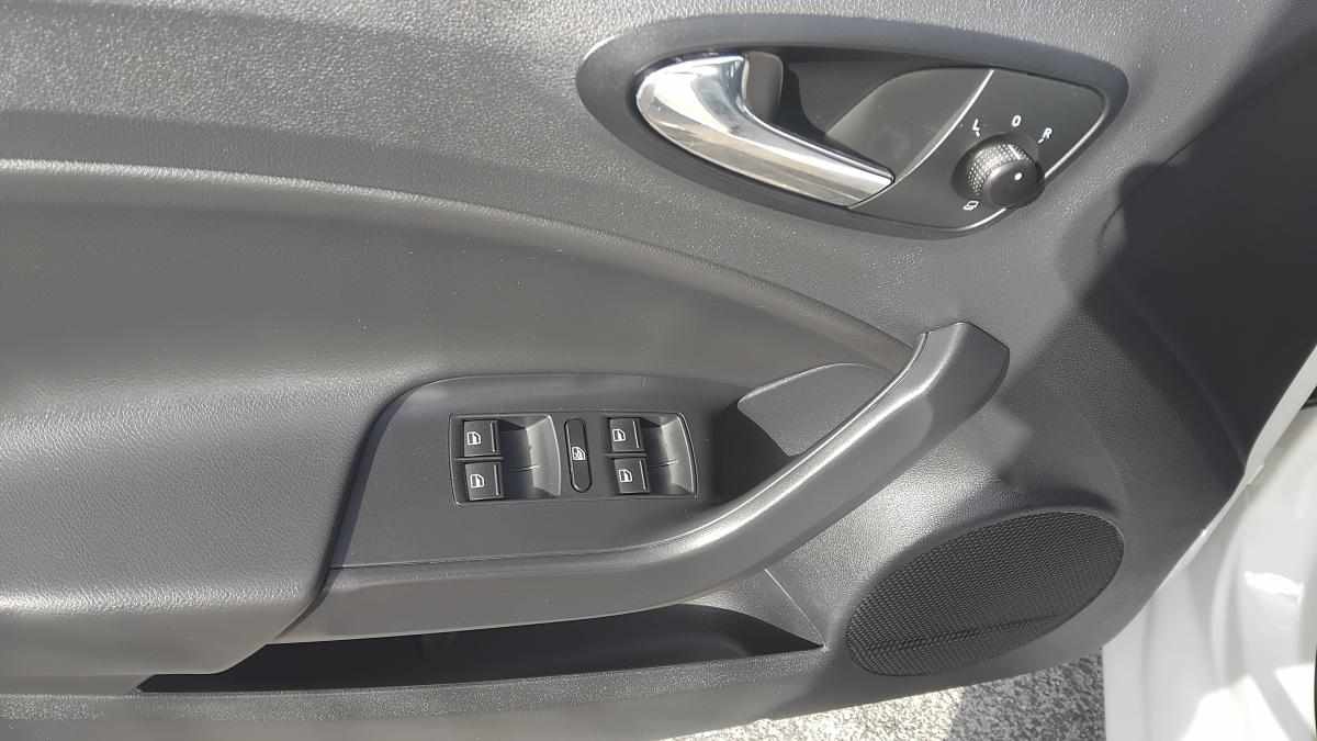 seat-ibiza-1-4-fr-2015-diesel-1422cc