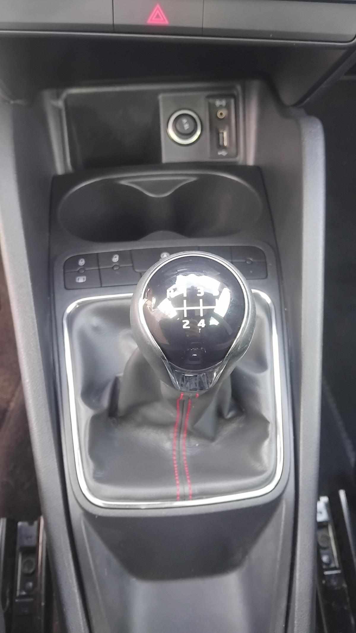 seat-ibiza-1-4-fr-2015-diesel-1422cc