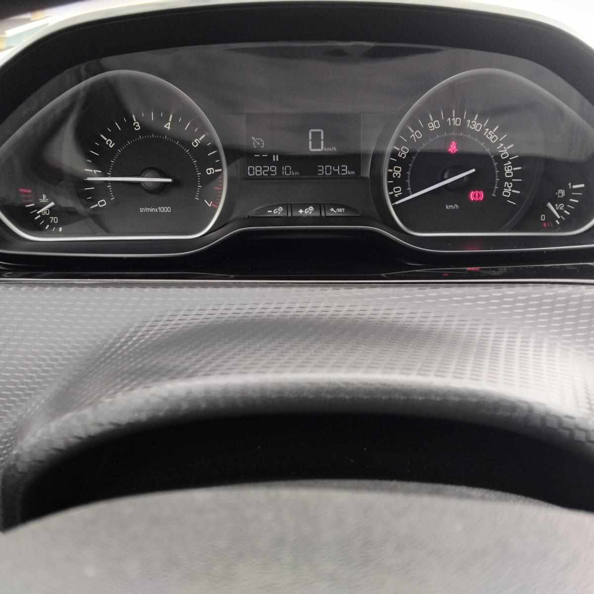 peugeot-2008-1-2-vti-2017-gasolina-1199cc