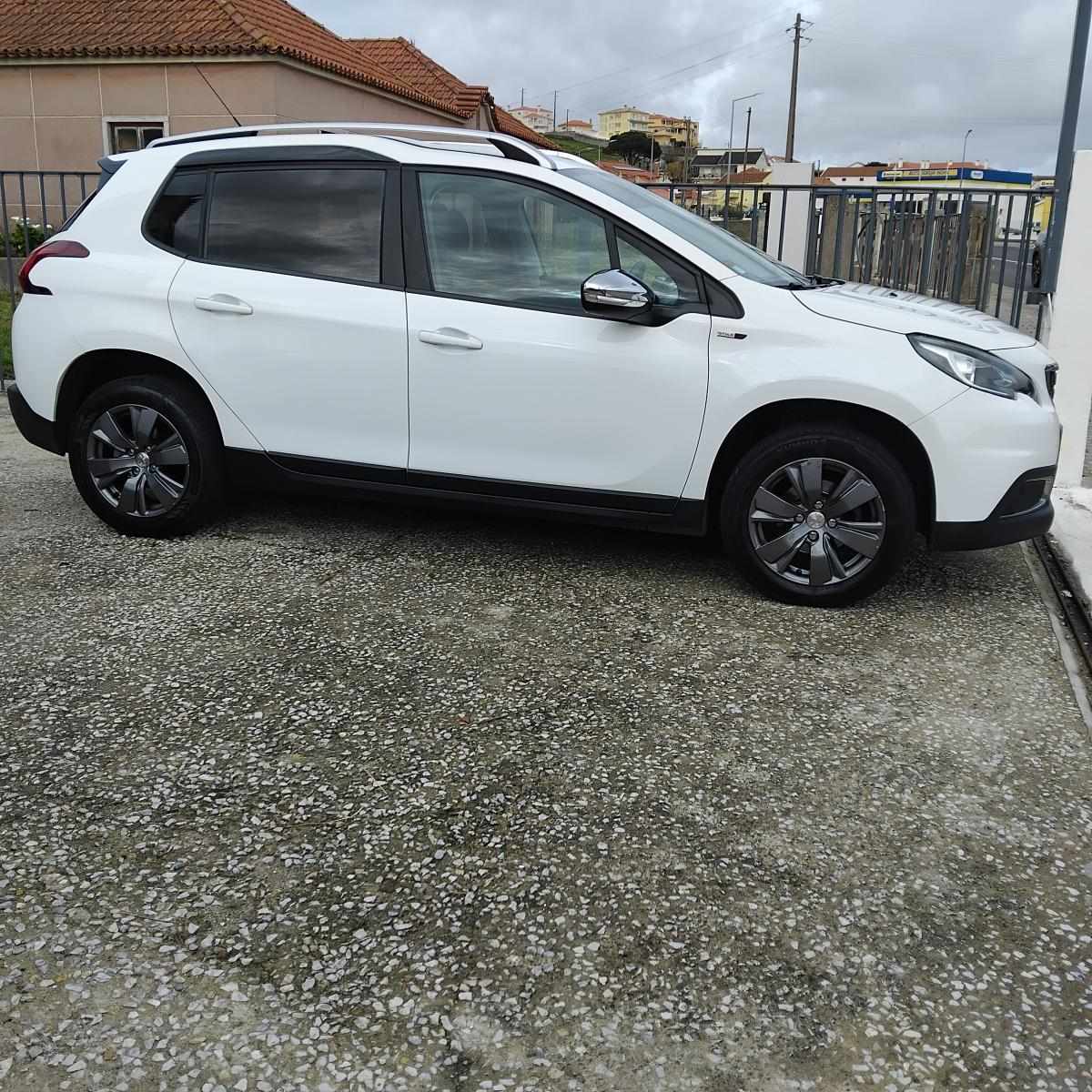peugeot-2008-1-2-vti-2017-gasolina-1199cc